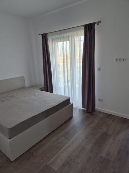 Casă cu 3 camere cu Teren 300 Mp în Mărtinești