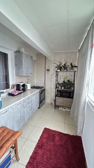 Apartament cu 2 camere decomandat în Micro 13