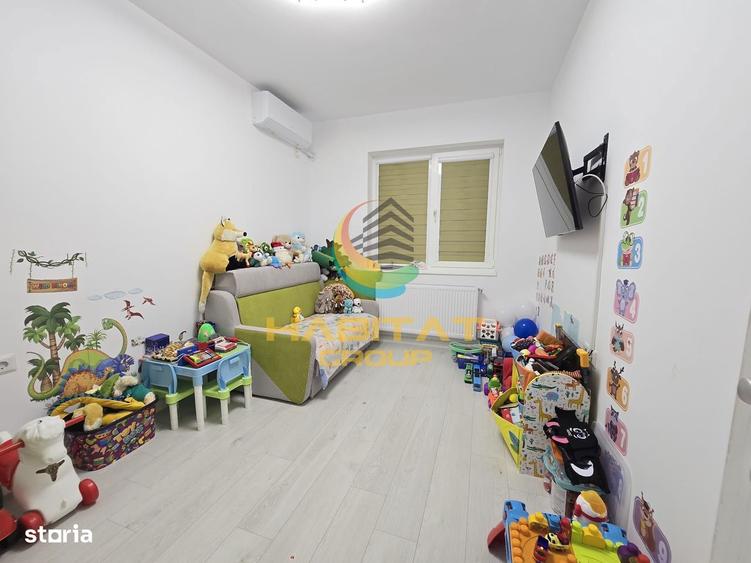Apartament cu 4 camere decomandat în Berceni