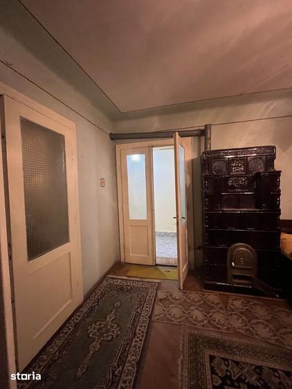 Casă cu 2 camere cu Teren 600 Mp în Central