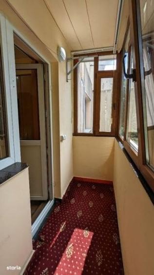 Apartament cu 3 camere decomandat, mobilat în Berceni