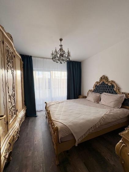 Apartament cu 3 camere decomandat în Sud