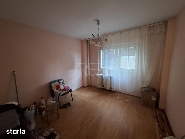 Apartament cu 2 camere semidecomandat în Drumul Taberei