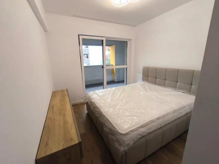 Apartament cu 2 camere decomandat, mobilat în Costin Georgian
