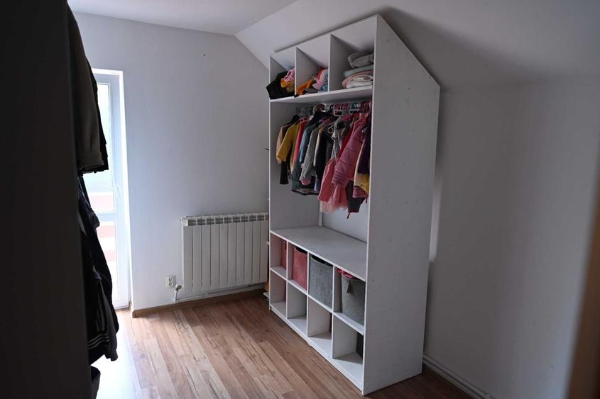 Casă cu 4 camere în Luncoiu de Sus