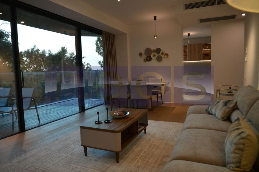 Apartament cu 3 camere semidecomandat, mobilat în Floreasca