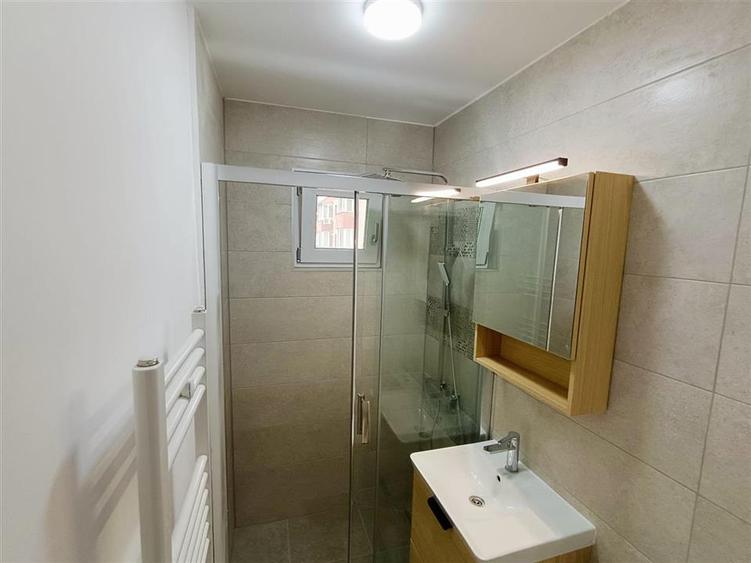 Apartament cu 2 camere semidecomandat în Blumăna