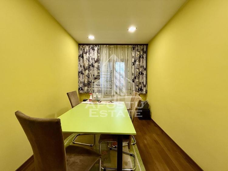 Apartament cu 3 camere decomandat, mobilat în Lunei