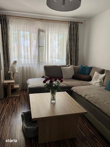Apartament cu 3 camere decomandat, mobilat în Dacia