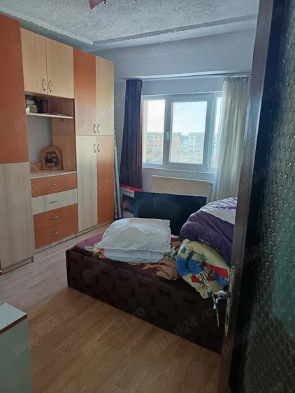 Apartament cu 3 camere decomandat în Micro 11
