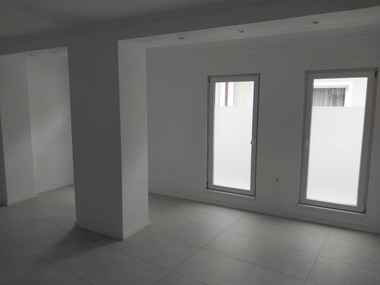 Spațiu comercial, de 50 mp, în Ultracentral