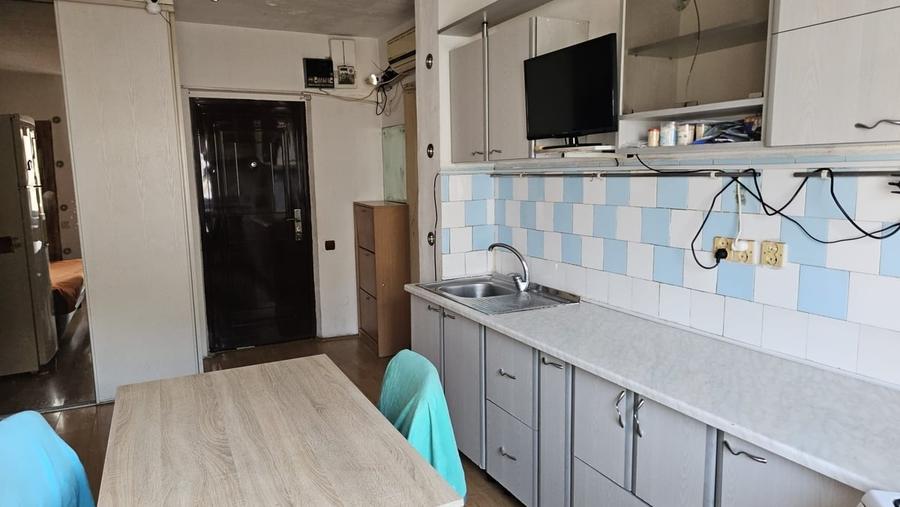 Apartament decomandat în Vitan