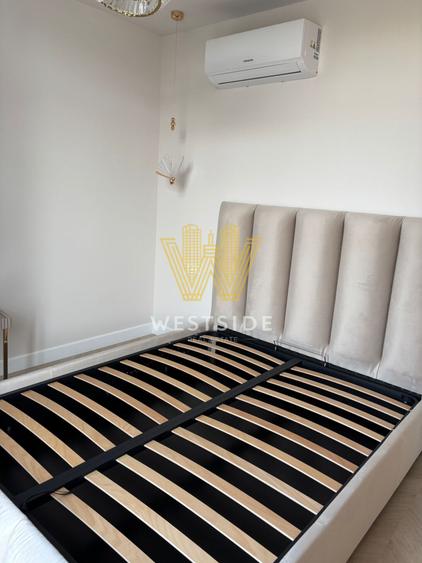Apartament cu 3 camere decomandat, mobilat în Aradului
