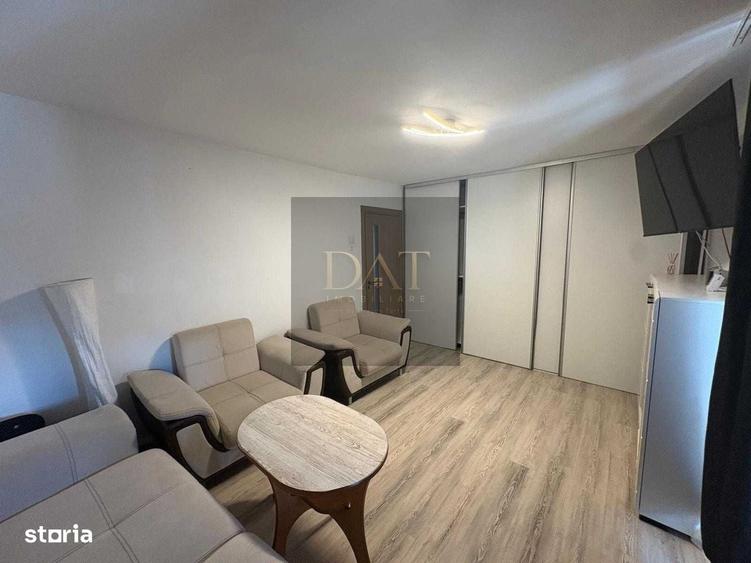 Apartament cu 3 camere decomandat în Între Lacuri