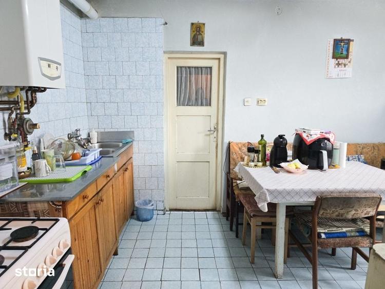 Casă cu 5 camere cu Teren 530 Mp în Andrei Mureșanu