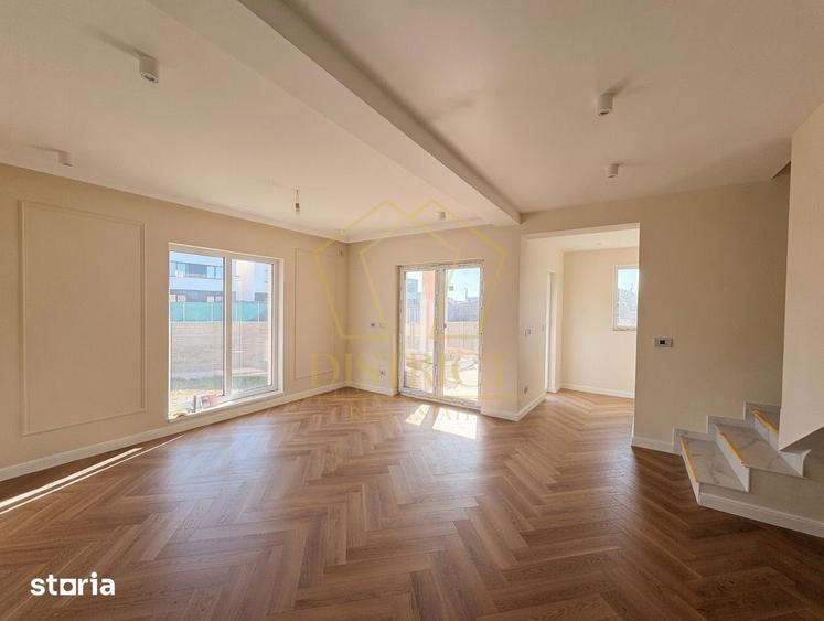 Casă cu 5 camere cu Teren 420 Mp în Blașcovici