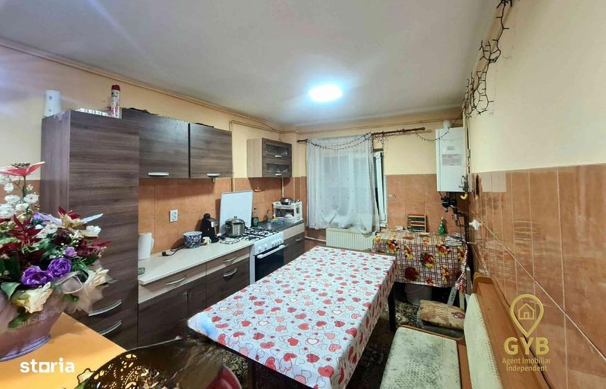 Apartament cu 4 camere în Est
