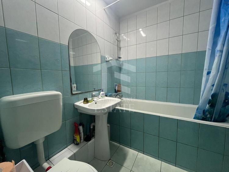 Apartament cu 2 camere semidecomandat, mobilat în Chirigii