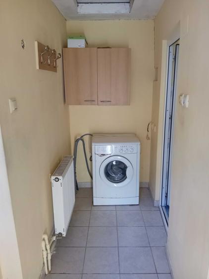 Casă cu 3 camere în Central