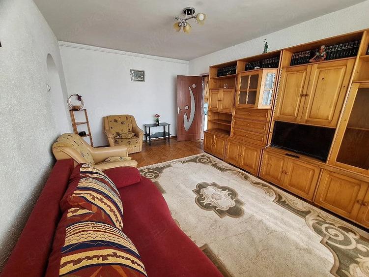 Apartament cu 2 camere semidecomandat în Ultracentral