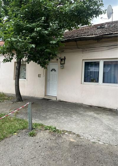 Casă cu 2 camere cu Teren 40 Mp în Central
