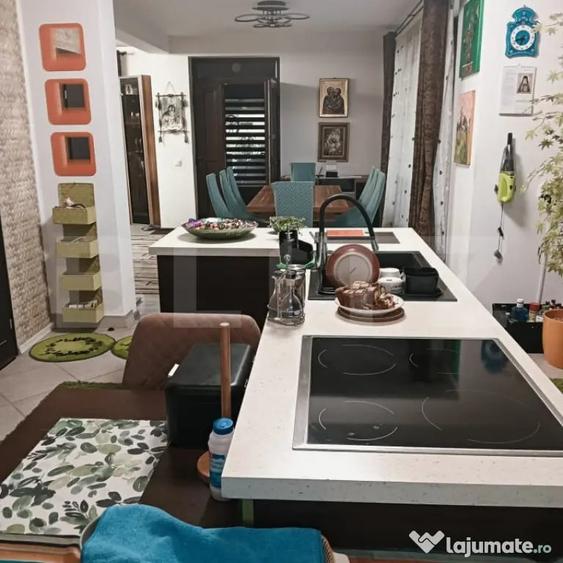 Casă cu 5 camere cu Teren 1280 Mp în Central