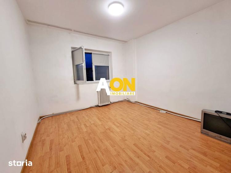 Apartament cu 3 camere, mobilat în Cetate