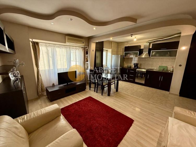 Apartament cu 3 camere decomandat, mobilat în Gară