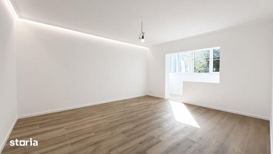 Apartament cu 4 camere decomandat în Dâmbovița