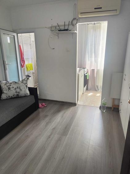 Garsonieră decomandată în Rahova