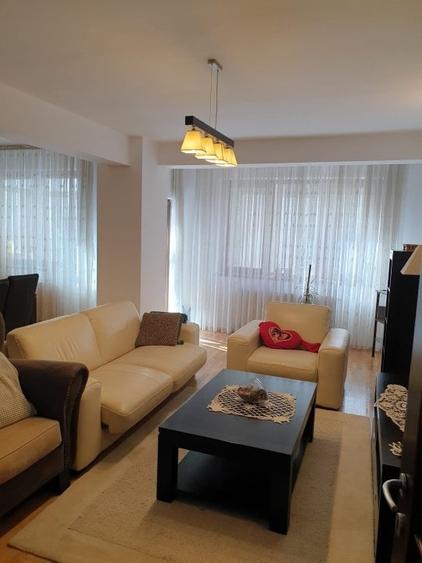 Direct proprietar,etaj 1 ,liber,3camere ,2bai,centrala in condensare,ga - 1