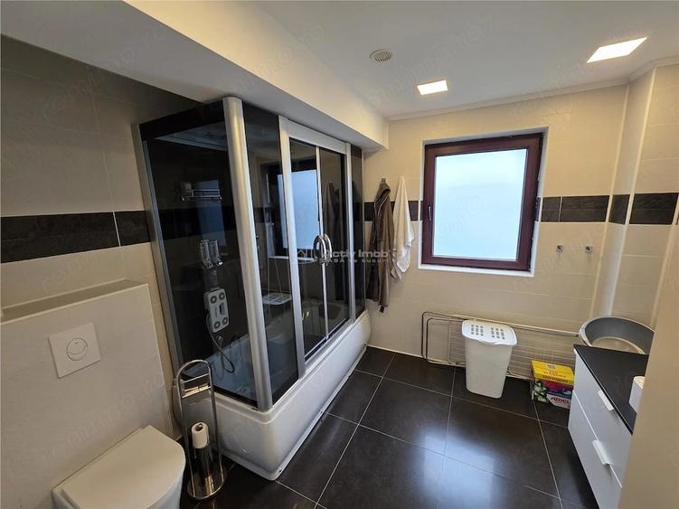 Casă cu 10 camere cu Teren 620 Mp în Mogoșoaia