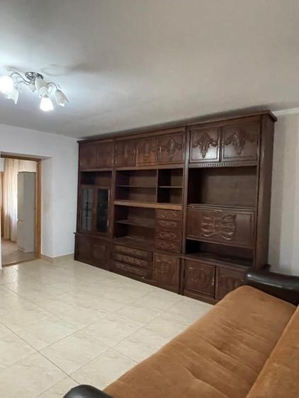 Casă individuală cu 5 camere cu Canalizare în Cobadin