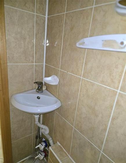 Apartament cu 3 camere decomandat, mobilat în Brâncoveanu