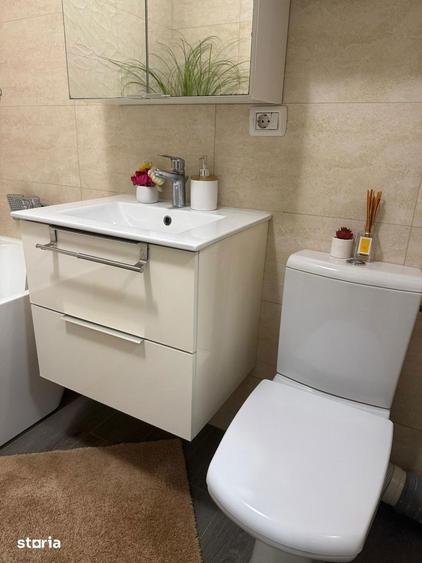 Apartament cu 2 camere decomandat în Central