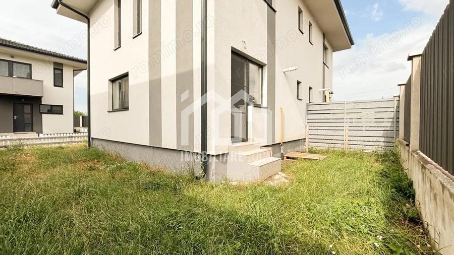 Casă cu 3 camere cu Teren 160 Mp în Jucu