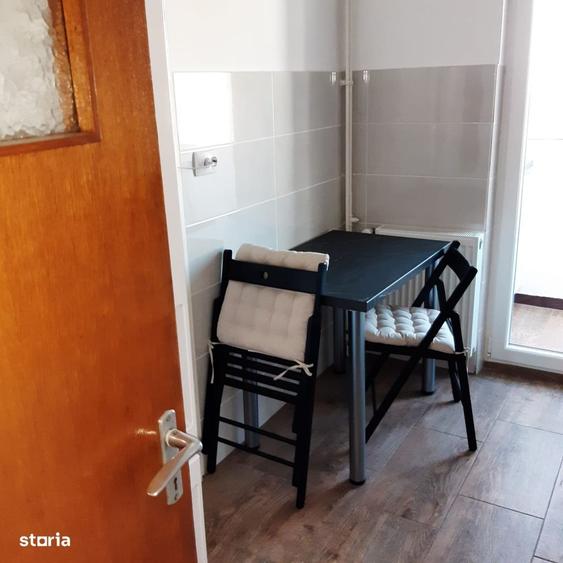 Apartament cu 2 camere decomandat, mobilat în Costin Georgian