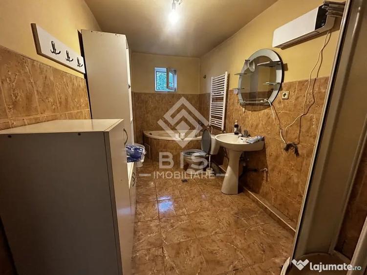 Casă cu 4 camere cu Teren 2600 Mp în Sărata