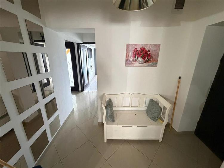 Apartament cu 3 camere decomandat în Ultracentral