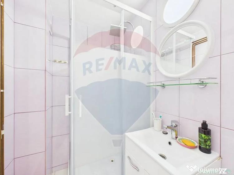 Apartament cu 4 camere semidecomandat în 13 Septembrie