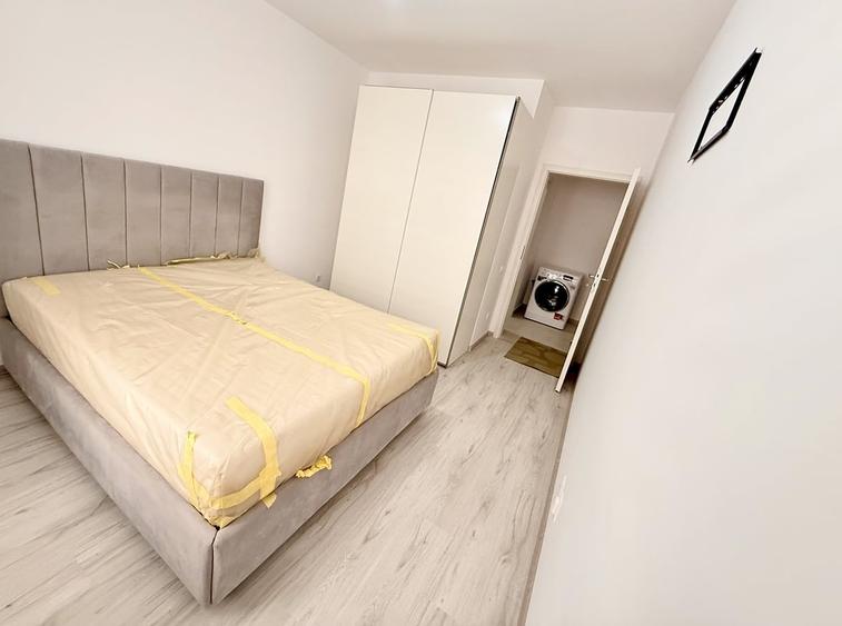 Apartament cu 2 camere decomandat în Berceni