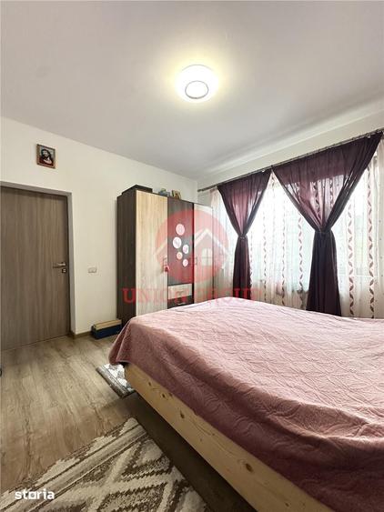Casă cu 4 camere cu Teren 300 Mp în Central