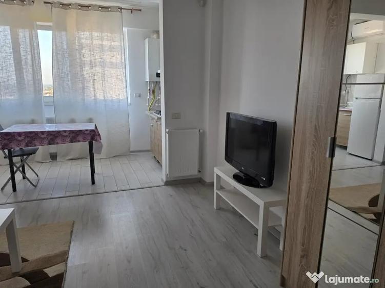 Garsonieră decomandată în Uverturii