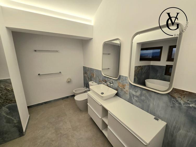 Casă individuală cu 5 camere cu Canalizare în Tamași