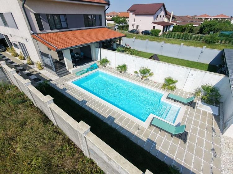 Casă cu 4 camere în Dumbrăvița