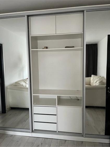 Apartament cu 2 camere semidecomandat în Berceni