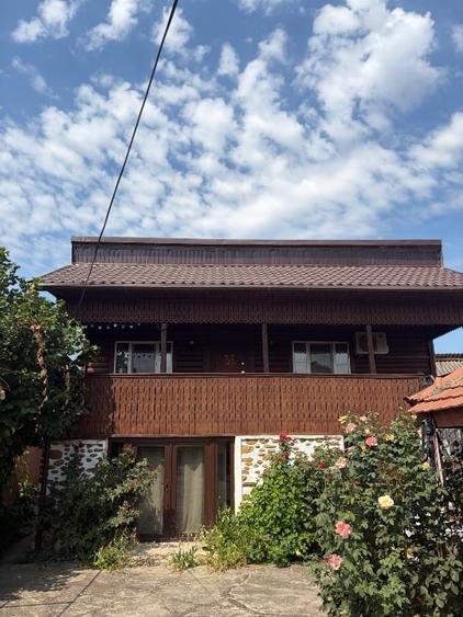 Casă individuală cu 4 camere cu Canalizare în Iași-Gorj