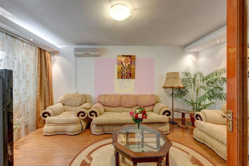 Apartament cu 2 camere decomandat în Panduri