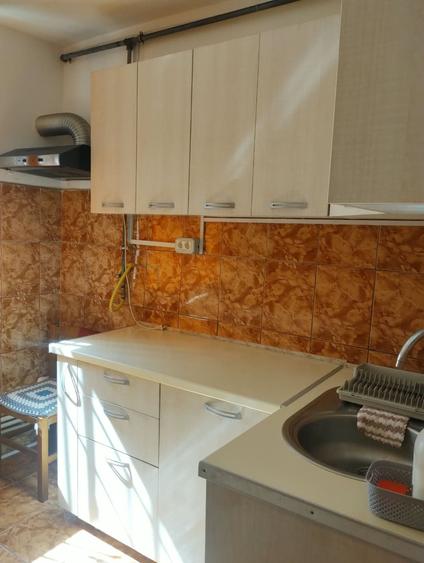 Apartament cu 2 camere decomandat, mobilat în CET