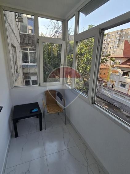 Apartament cu 2 camere decomandat, mobilat în Sebastian
